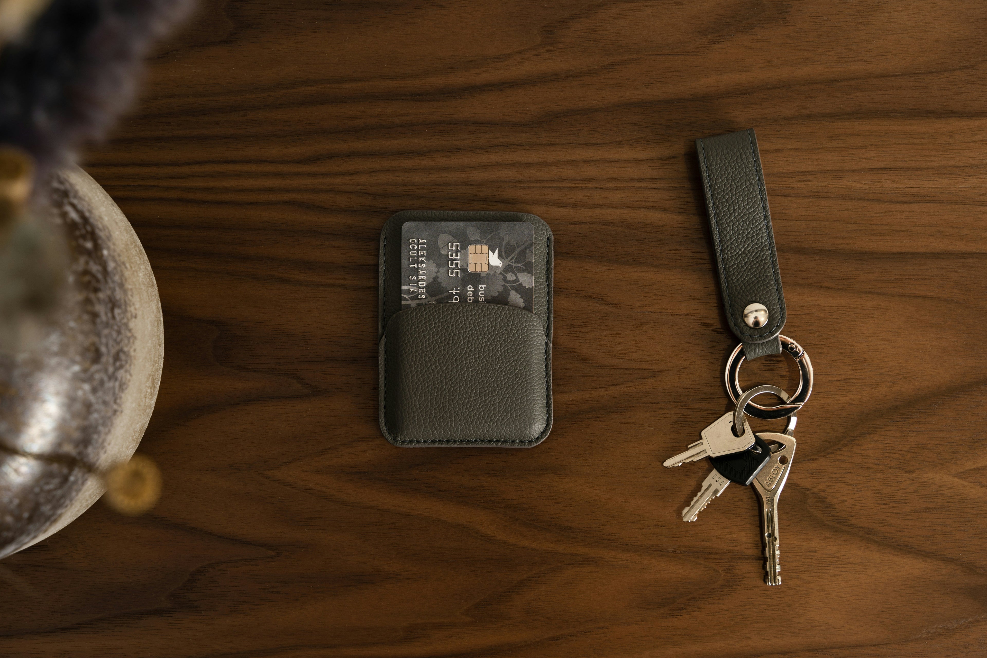 Leather Key Organizers: What to Consider When Choosing a Leather Key Holder