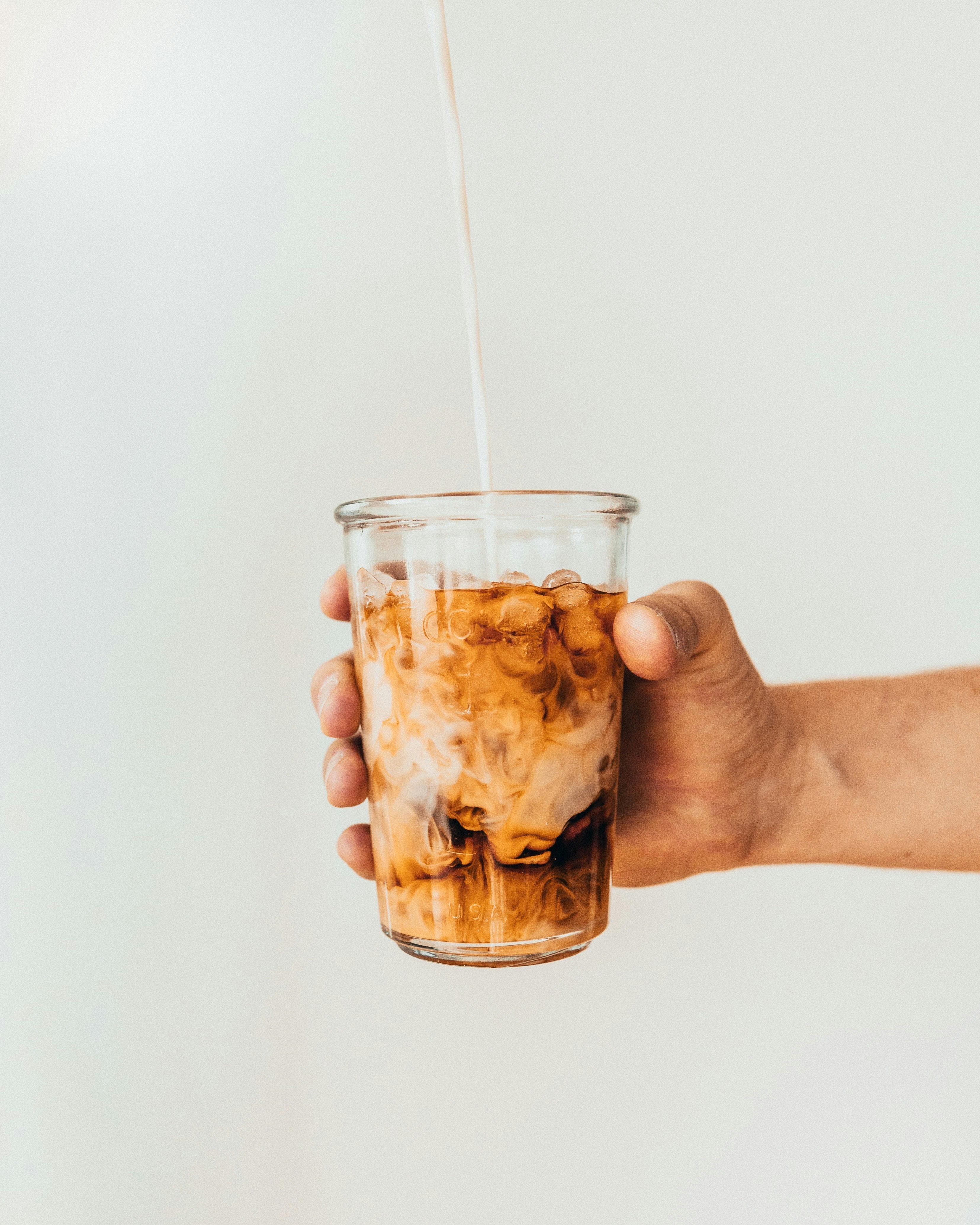 How to Choose a Tumbler for Iced Coffee and Cold Drinks