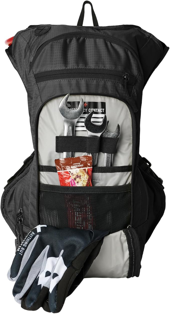 USWE Outlander Moto Hydration Pack, Running, Hiking Hydration Backpack with Water Bladder, Hydropack for Men and Women, Backpack Gear and Equipment for Cycling, MTB